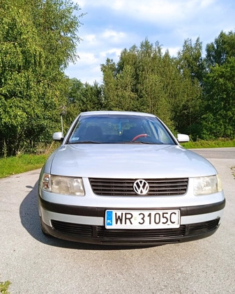 Volkswagen Passat cena 4800 przebieg: 368000, rok produkcji 1999 z Radom małe 79